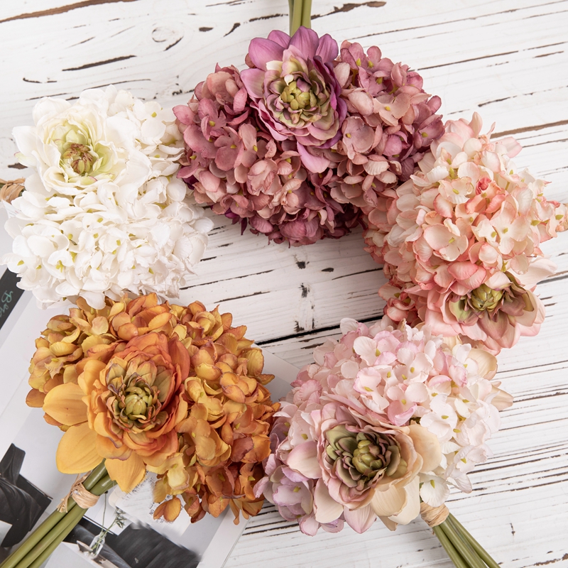 MW52709 Bó hoa vải nhân tạo phổ biến gồm 2 bông thược dược và 3 bông hoa cẩm tú cầu cho bó hoa cô dâu