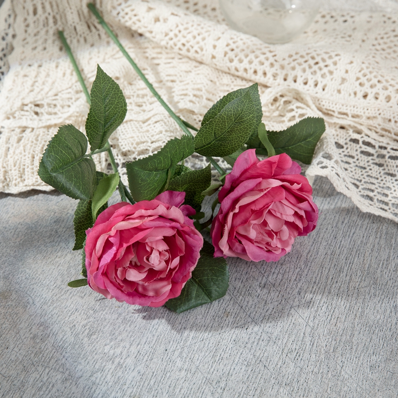GF15423A सिमुलेशन क्रिसमस एकल स्टेम रेशम गुलाब स्प्रे सजावट भित्ता विवाहको लागि कृत्रिम फूल