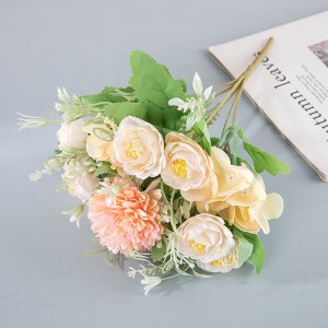 घरेलू पार्टी, शादी की सजावट के लिए MW95001 कृत्रिम फूलों का गुलदस्ता फैब्रिक गुलाब डेंडिलियन बंच
