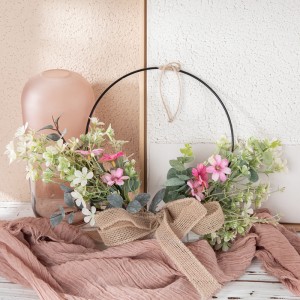 CF01223 Künstlicher Blumenkranz, Stoff, rosa Chrysantheme, halber Eisenkranz für Wanddekoration
