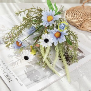 دسته گل دست ساز گل مصنوعی CF01252 آبی روشن با گل گلی داوودی با مریم گلی برای تزیین مهمانی جشن