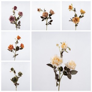 Ramo de seda barato de DY1-3320A, espray de rosas artificiales de imitación, dos flores, un capullo para bodas