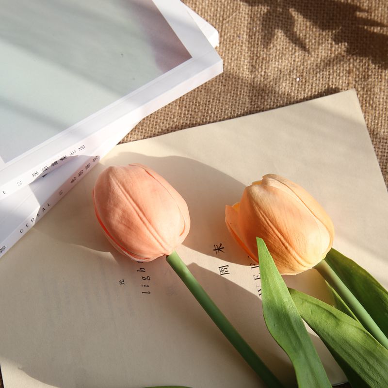 MW08082 គ្រឿងតុបតែងផ្ទះអាពាហ៍ពិពាហ៍ លម្អផ្កា Tulip ផ្កា Tulipanes Artificiales តុបតែងផ្កា និងកម្រងផ្កា CALLA ផ្កាបុណ្យ Easter