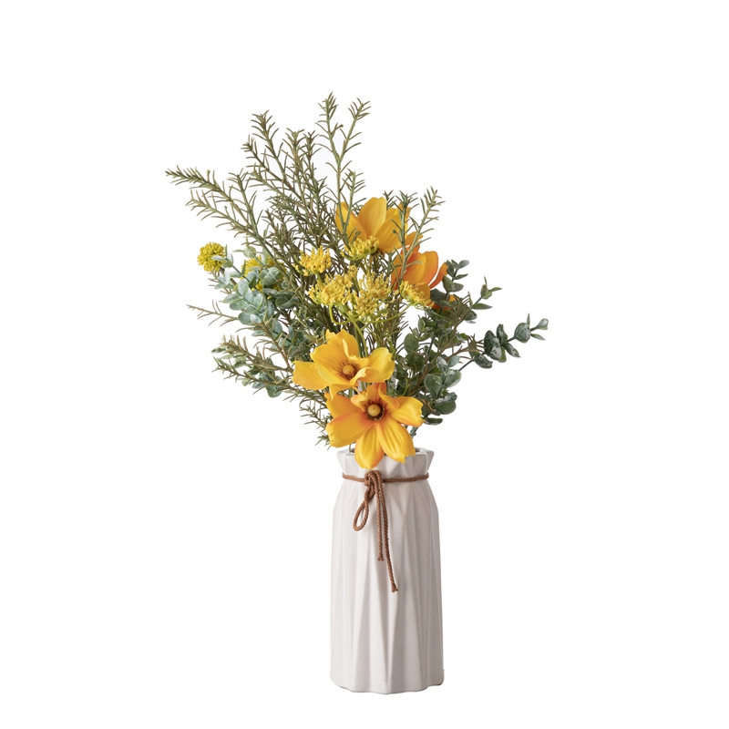 CF01253 Flor artificial Cosmos amarillo oscuro Crisantemo Ramo de eucalipto para decoración de eventos de bodas