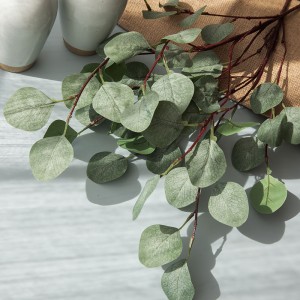 MW26642 Gjethet artificiale të eukaliptit mëndafshi Bimët dekorative Kërcelli i gjetheve me ngjyrë jeshile dhe kafe