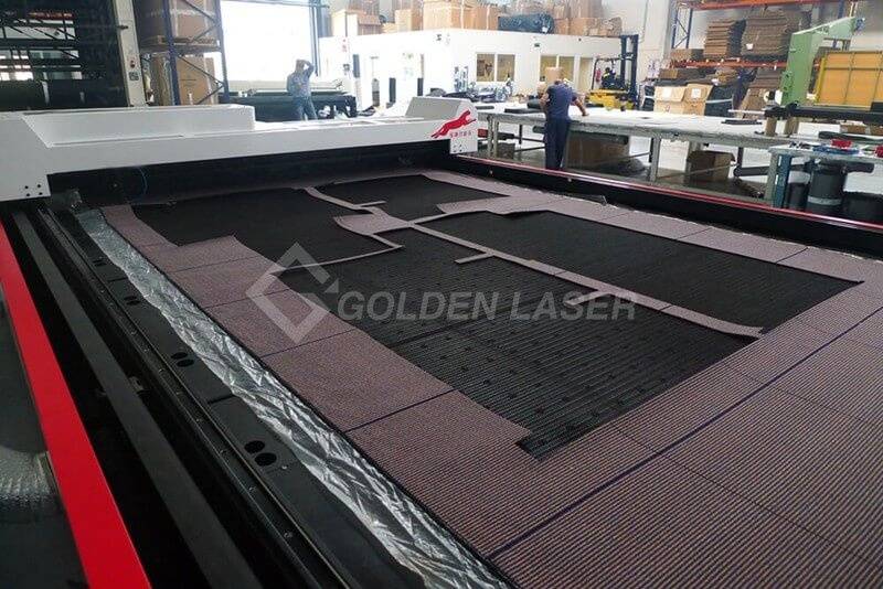 laser carpet cutting machine