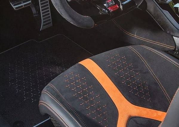 Laser engraving car interior, to create a soul-matching driving space