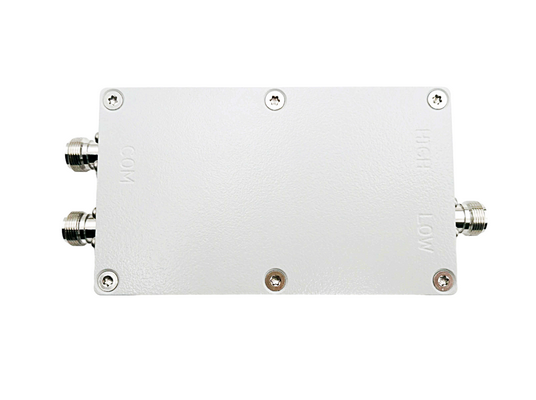 5G Low PIM IP67 Diplexer 698-4200MHz سے کورنگ: ایک کمپیکٹ ڈیزائن میں سیملیس سگنل مینجمنٹ