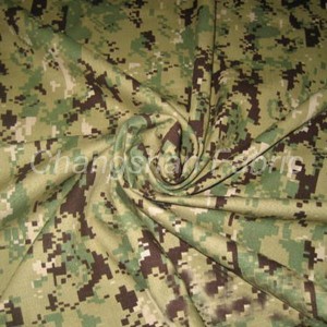 Vojaška kamuflažna tkanina
