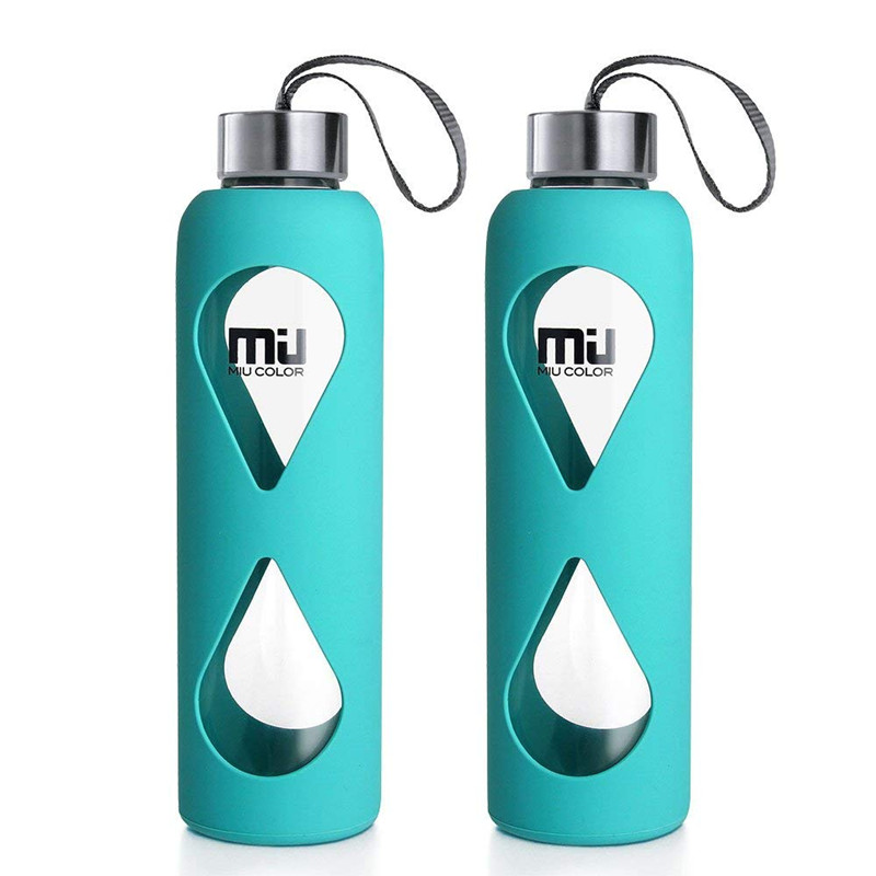 18oz borosilicate water bottle with silicone sleeve and stainless steel cap