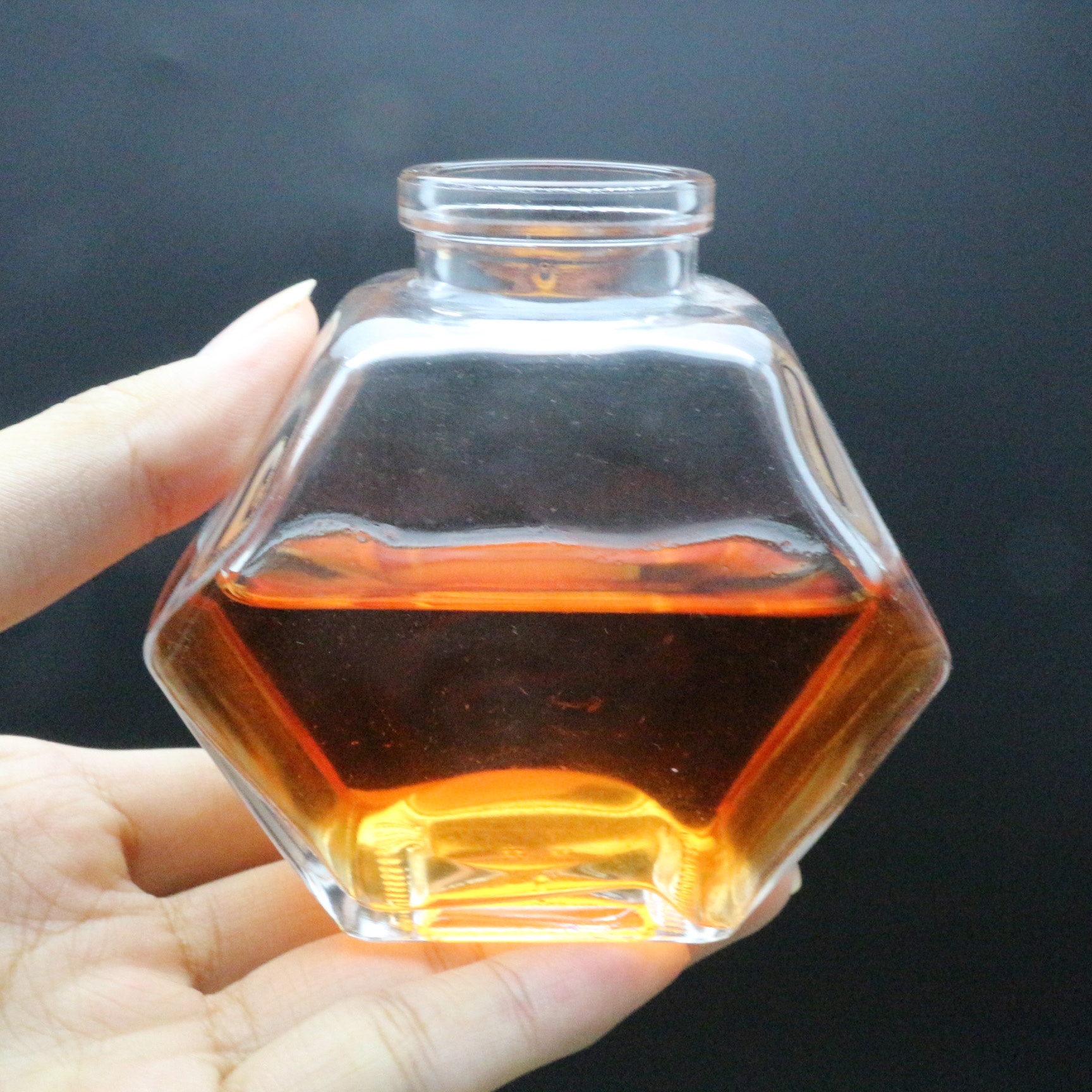 Exclusive glass jar packaging honey 8 oz glass jar wooden lid 250g