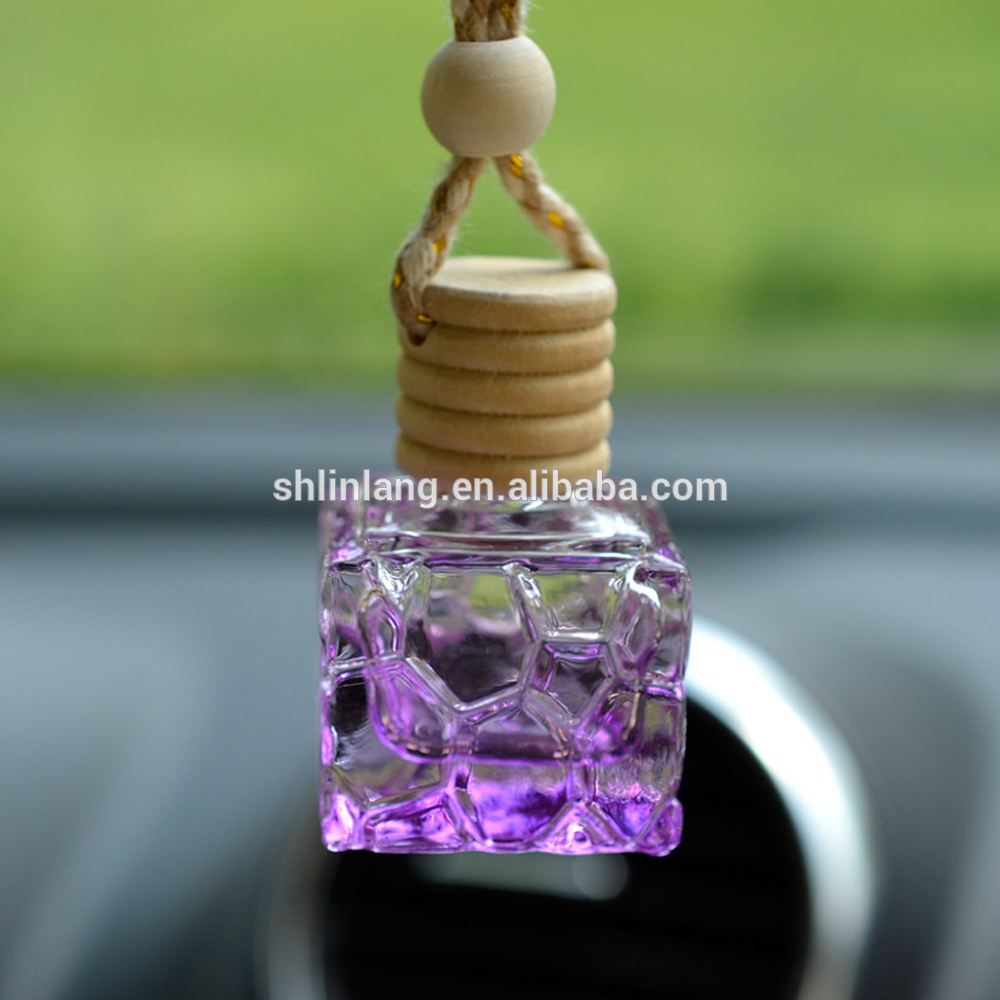 shanghai linlang 5ml Hanging car air freshener perfume diffuser glass bottle with wooden coat