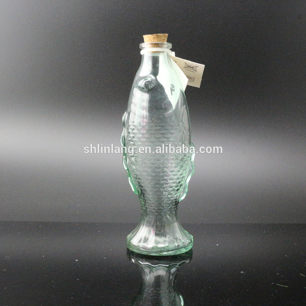 Fancy Green Color Fish Shaped glass Vase Shaped For Decoration