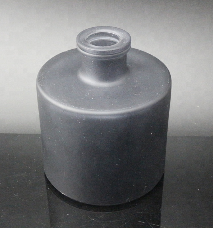 Glass material clear round matte black reed diffuser glass bottle 200ml 150ml 120ml 100ml 50ml