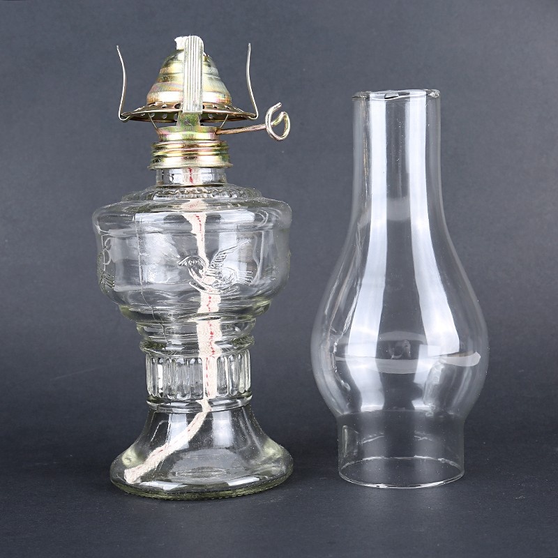 Linlang Shanghai Hot Sell Antique Decorative Kerosene Oil Lamps Embossed Glass Kerosene Lamp
