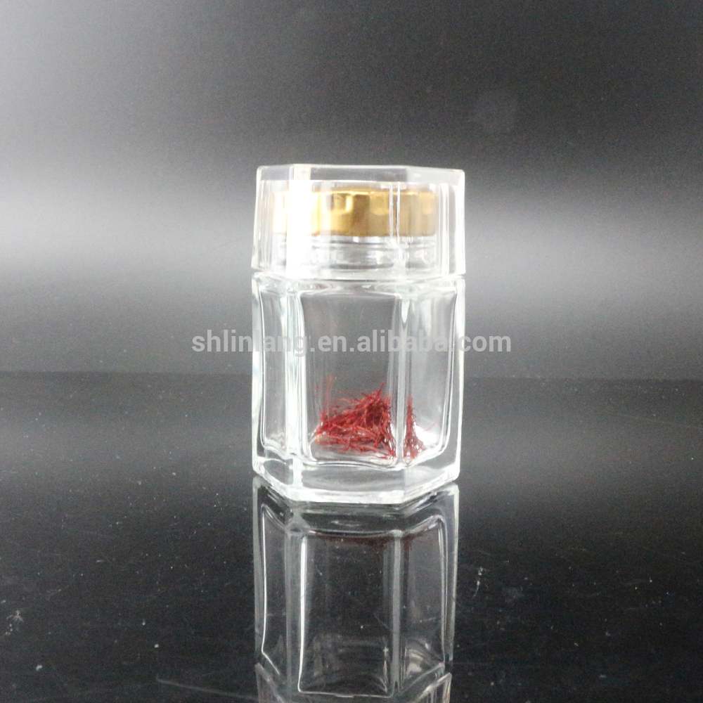 Importa pudele ar spīdīgu alumīnija virsmu skrūvējamo plastmasas vāciņu uzglabāšanas skaidras apaļām stikla 120ml burkas safforn