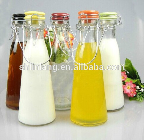 Wholesales Import 750ml glass bottle for liquid glass juice bottle