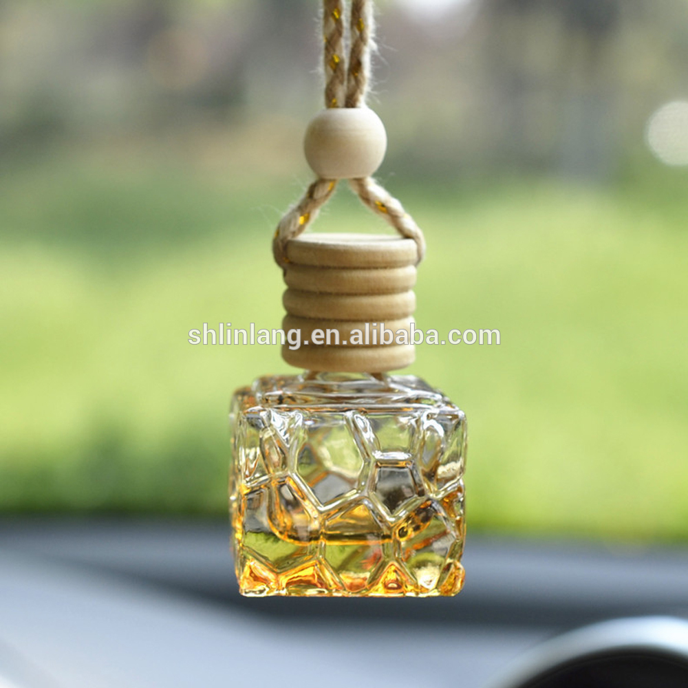 shanghai linlang Empty hanging square glass car air freshener bottle with screw cap 5ml