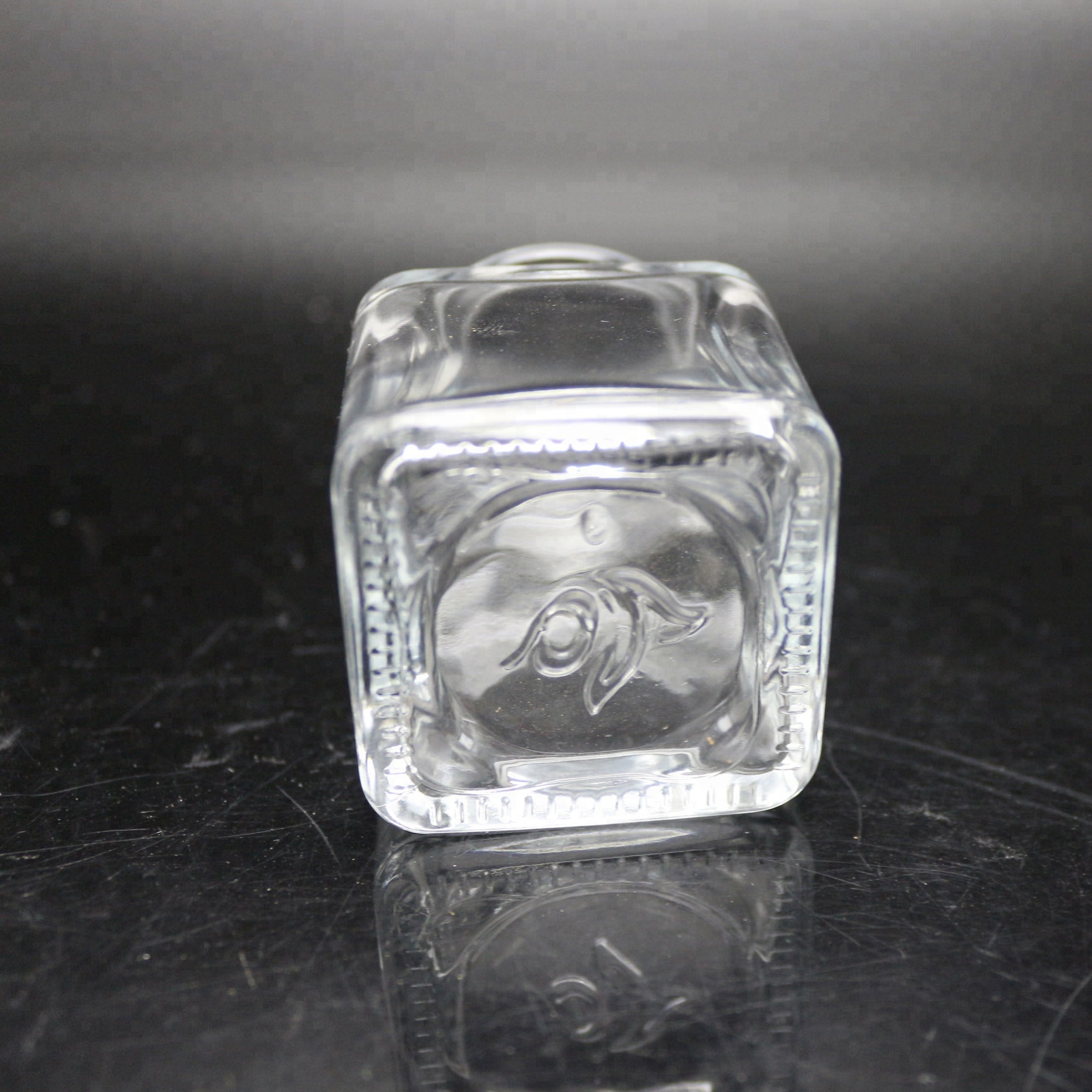 factory customized Medical Packaging Bottle - 30ml 500ml 100ml 150ml 180ml 200ml 250ml 300ml 380ml 1000ml 50ml square glass jar with cork screw metal lid – Linlang
