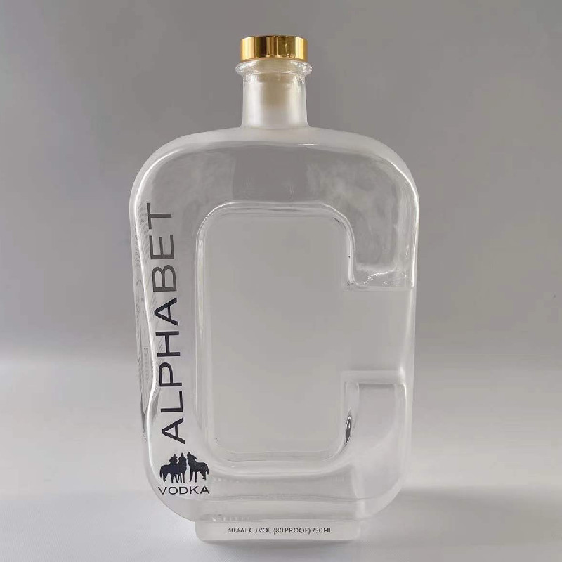 Shanghai SUBO high-end custom Vodka glass wine bottle