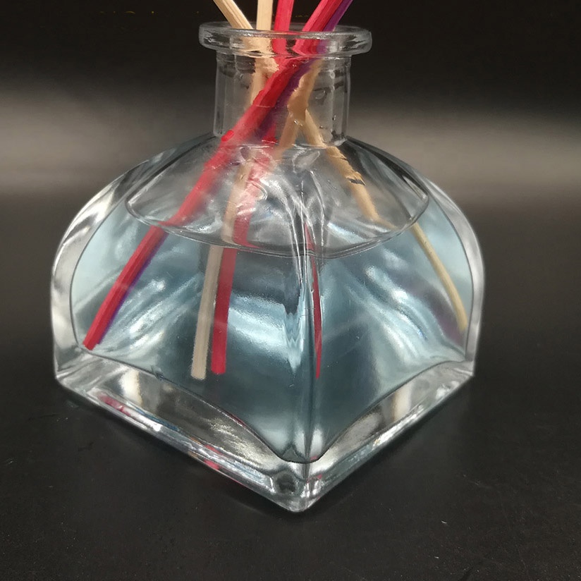 Factory wholesale Electroplate Rose Gold Candle Jar With Lid Glass Candle Cup - wholesale glass reed fragrance oil bottle 250ml 150ml 50ml 30ml 100ml reed unique diffuser bottle 200ml square ̵...