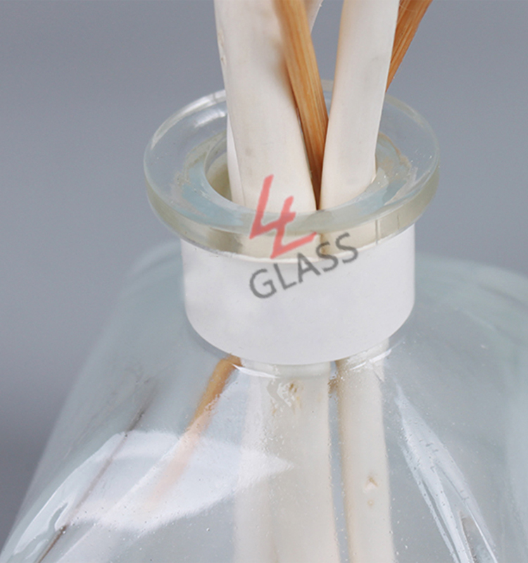 Fragrance oil glass bottle30ml 50ml 60ml 80ml 100ml 120ml 150ml 160ml 200ml frosted diffuser glass bottle with sticks