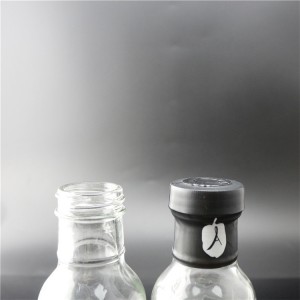 garrafa de vidro de 6 onças de molho de pimenta quente com tampa preta e cápsula