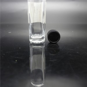 botella de salsa picante de vidrio transparente de venta directa de fábrica de shanghai con tapa de plástico