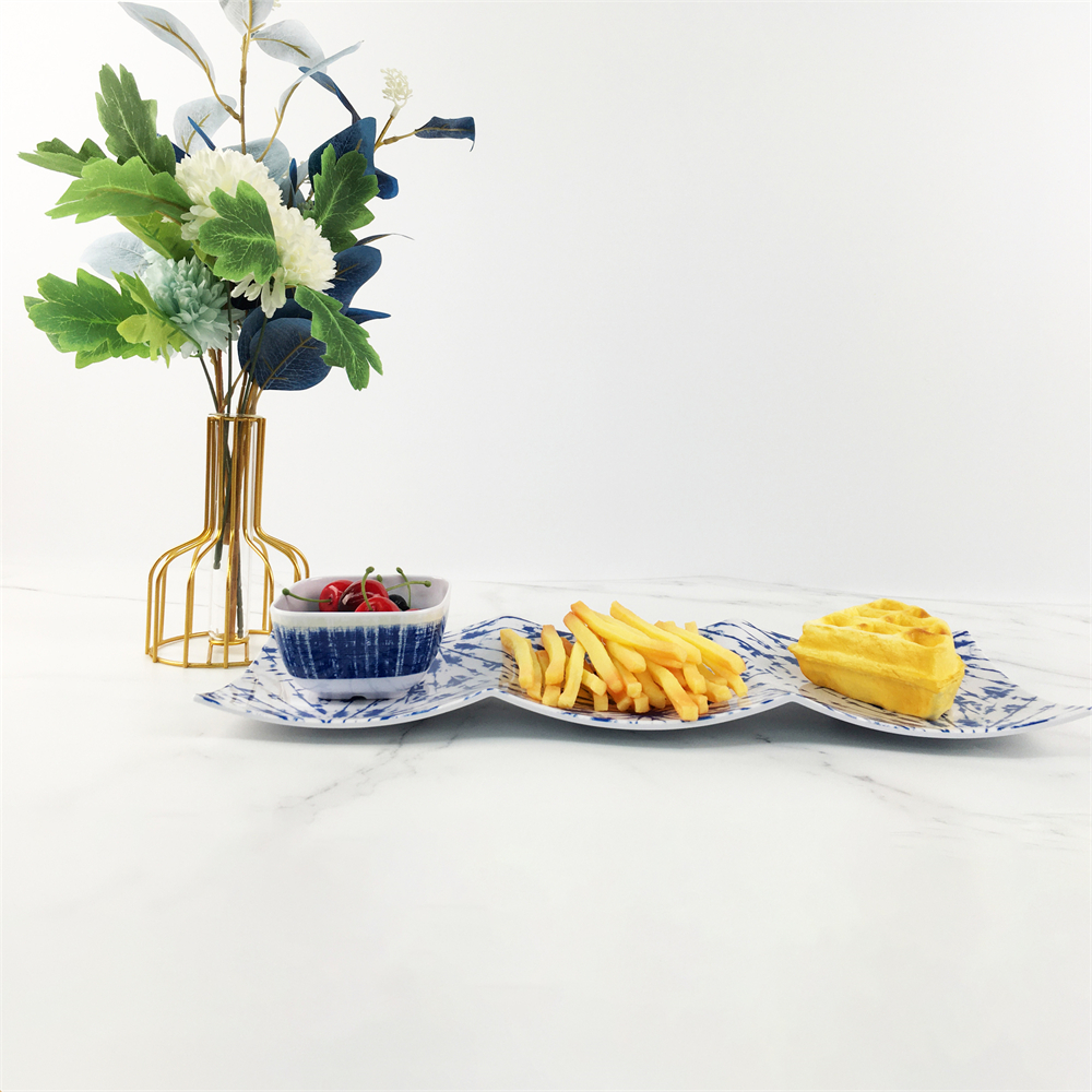 melamine-plastic-custom-blue-pattern-three-grid-plate-food-tray-snack-bowl (1)