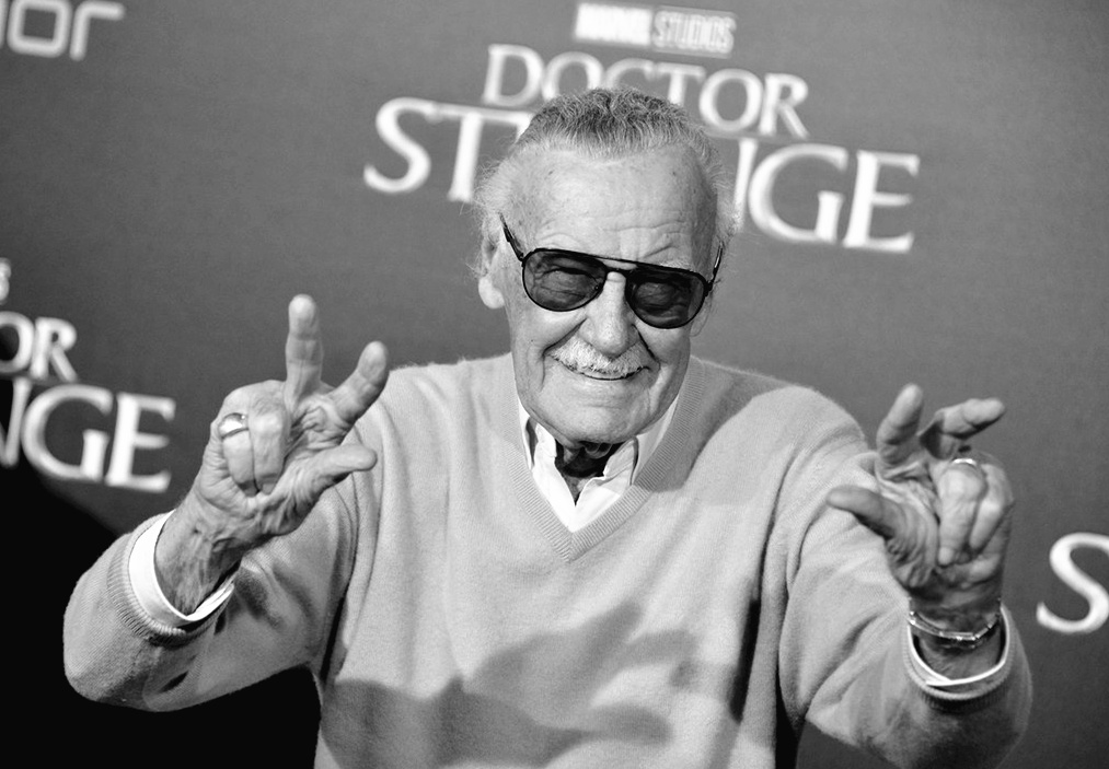 Stan Lee, Oniyalenu superheroes, ku ni 95
