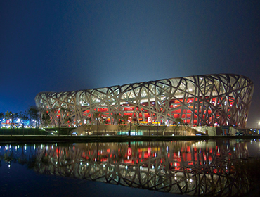 बीजिंग नॅशनल स्टेडियम—बर्ड्स नेस्टमध्ये बांधकामासाठी वापरलेली स्टील पाईप