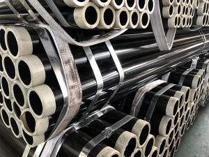 API 5L Oil Pipe Painted Welded Steel Pipe Beveled Ends