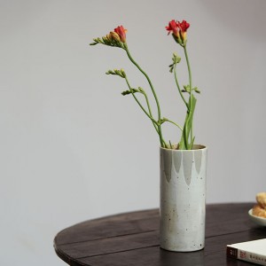 Handmade White Ceramic Flower Display Vessel Vase, Powder-engraved Minimalist Straight Japandi Style Design