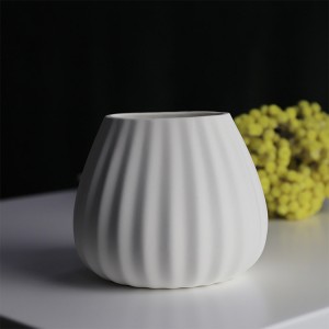Nordic Minimalist White Pleated Ceramic Vase, Cream Fluted Ceramic Vase, Idea type Drip-shaped Art White, Support Colorful Design Style Green, Yellow, Brown, Blue, and Black
