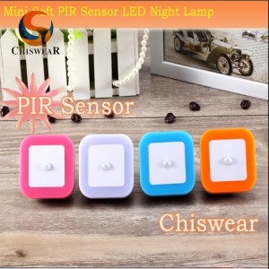 Stile di moda e design unico Mini lampada con sensore di movimento PIR dal tramonto all'alba 110-220 V CA per luce notturna a LED