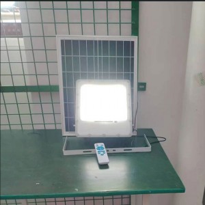 100W,300W Cast Aluminum Solar Powered Flood light with Remote Control ourdoor Waterproof IP65