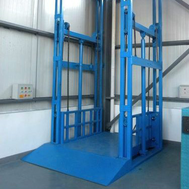 Vertical Wall Mounted Hydraulic Freight Lift