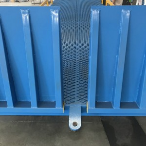 Portable Mobile Loading Dock Ramps For Sale Container Forklift Yard Truck