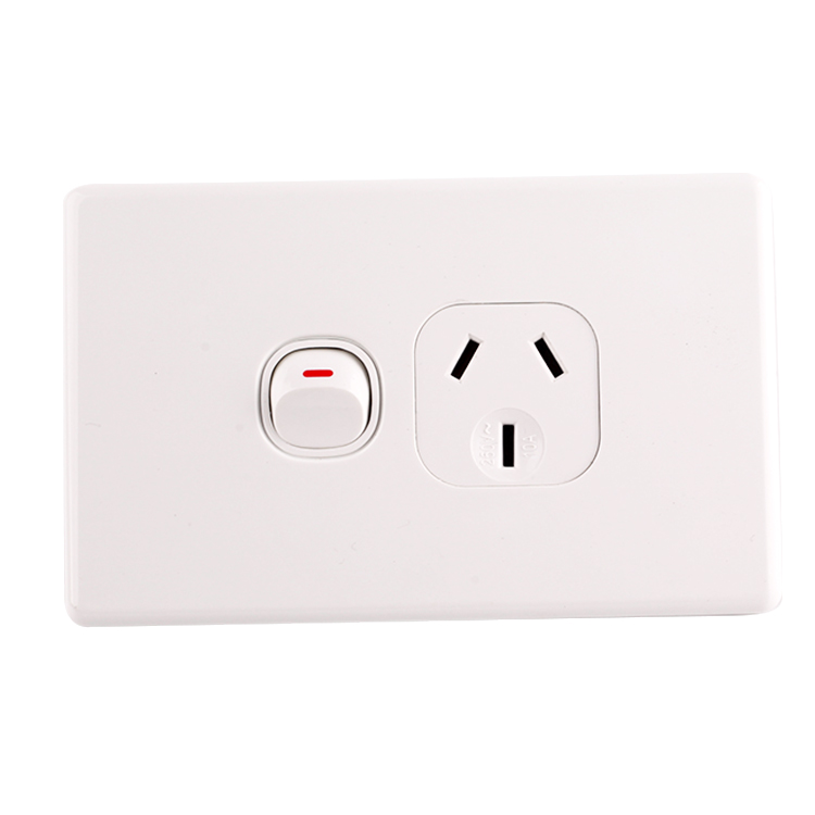 Clipol brand Slimline single gang powerpoint wall switch and socket 250V 10A DS613S-15 Featured Image