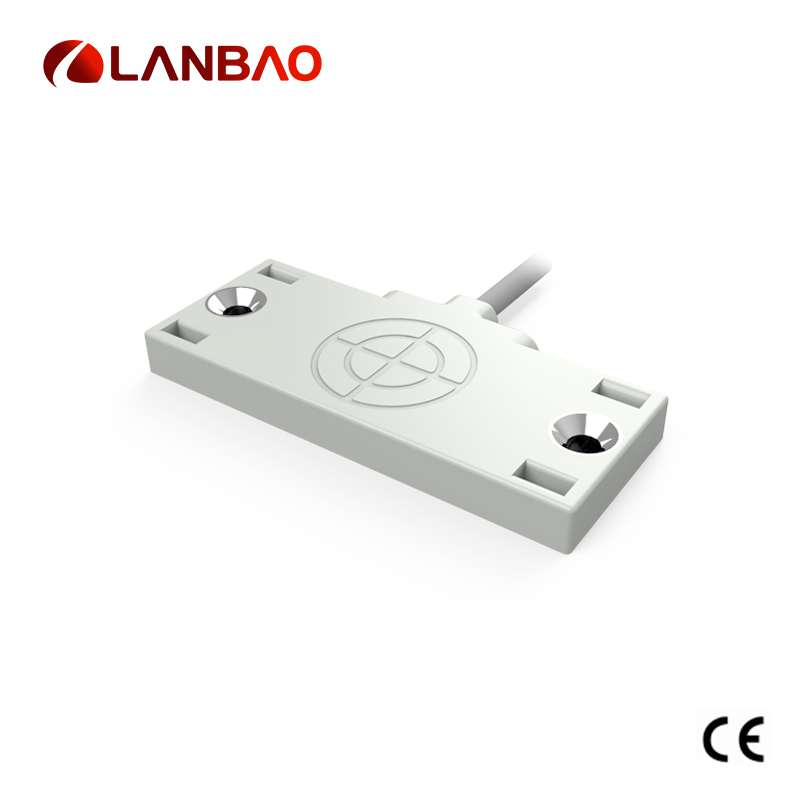 CE05 Series Square Capacitive Proximity Sensor CE05SN05DPO Non-flush 5mm 10…30 VDC Featured Image