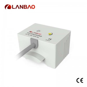 Kapacitetni plastični senzor CE10SN13DPO za detekciju nivoa tečnosti u cevovodu PNP
