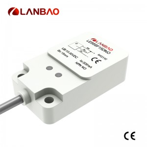 AC-Induktivsensor LE68SF15ATO 20…250 VAC IP67 2 m Kabel oder M12-Stecker