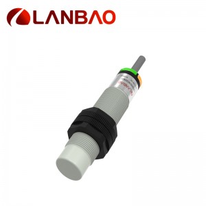 M18 Plastiek Kapasitiewe Sensor CR18XSCF08DPRY-E2 8mm 10-30VDC PNP Connector Veebedryf