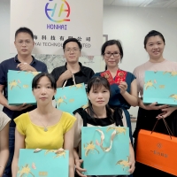 Honhai Technology ngagungkeun Festival Pertengahan Musim Gugur pikeun tim penjualan perdagangan asing