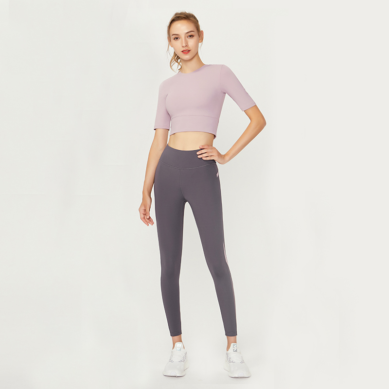 Women’s running sports suit Featured Image