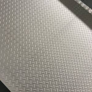 CHECKERED STAINLESS STEEL SHEET