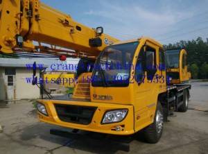 China Cheap price 12t truck crane XCT12L4