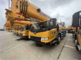 Customer order one unit XCMG 35 tons truck crane XCT35