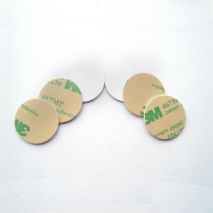Custom Waterproof hard PVC PET RFID sticker sa metal nga NFC coin Tag