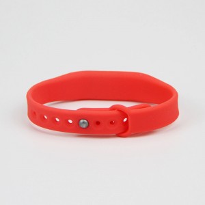 ខ្សែដៃ RFID Silicone Debossed Wristbands ដែលអាចលៃតម្រូវបានសម្រាប់ព្រឹត្តិការណ៍